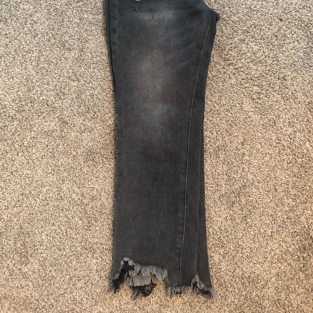 High waist frayed jeans 👖 - Picture 3 of 5